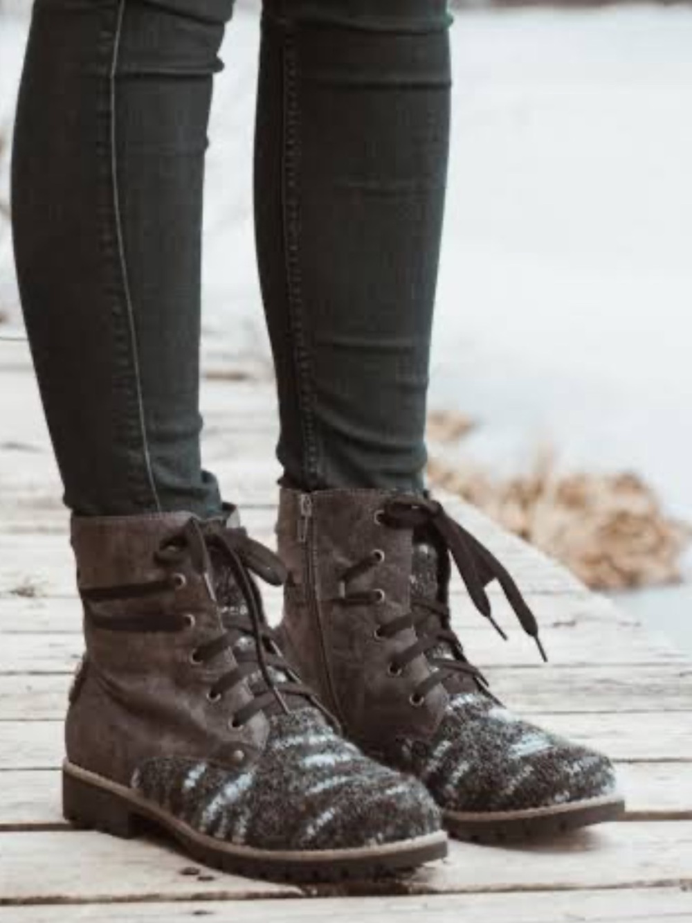 Muk Luks Women's Gray Knit-Accent Combat Boots